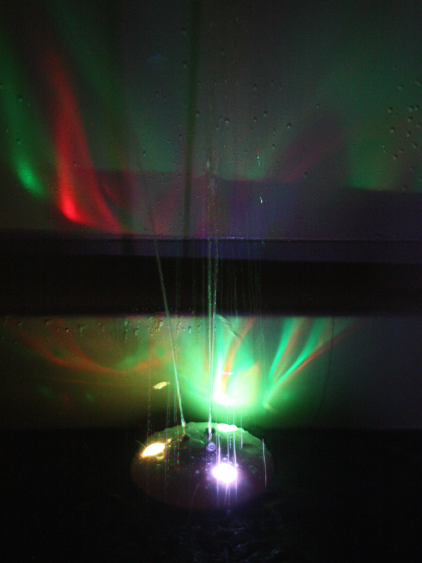 LED�̌��������ɉf��Ȃ����߁A���܂�p�b�Ƃ��Ȃ�
