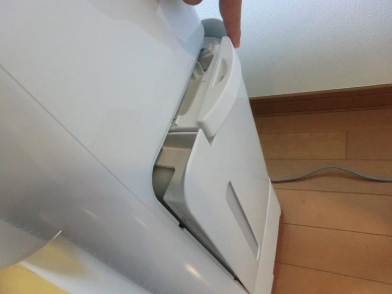 �����^���N�̓����^�b�`�Ŏ��O���ł���
