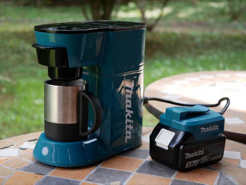 家電製品レビュー - マキタの充電式コーヒーメーカーは見た目も機能も