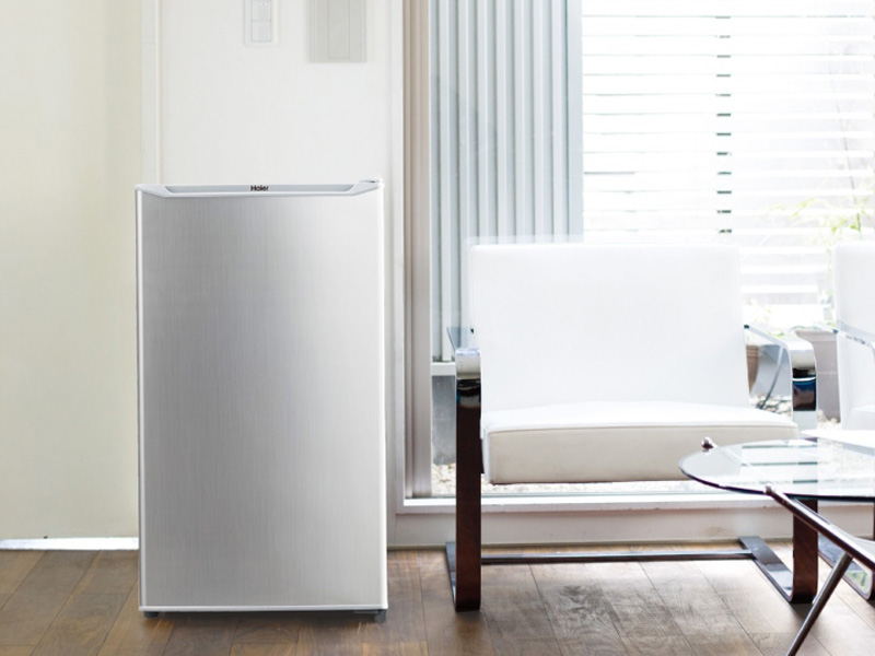 ハイアール、2台目冷蔵庫としても便利な容量75Lのワンドア冷蔵庫 