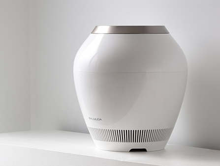 バルミューダの加湿器「Rain」にシャンパンゴールドの50台限定モデル