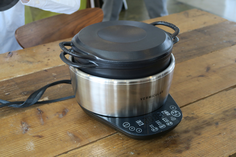 無加水料理で大人気の、鋳物鍋“バーミキュラ”から炊飯器が発表! - 家電