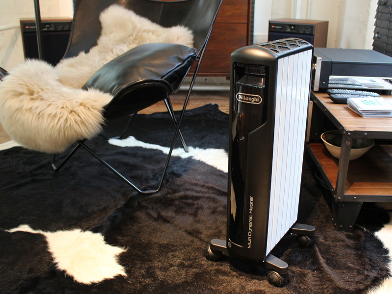 デロンギ、±0.5℃範囲で温度管理する「MD HEATER」にコンパクトな900W