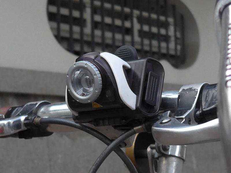 やじうまミニレビュー 光の調節が自在にできるled Lenserの自転車用ライト 家電 Watch