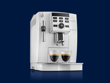 デロンギ、日本法人20周年記念でホワイトカラーのエスプレッソマシンを