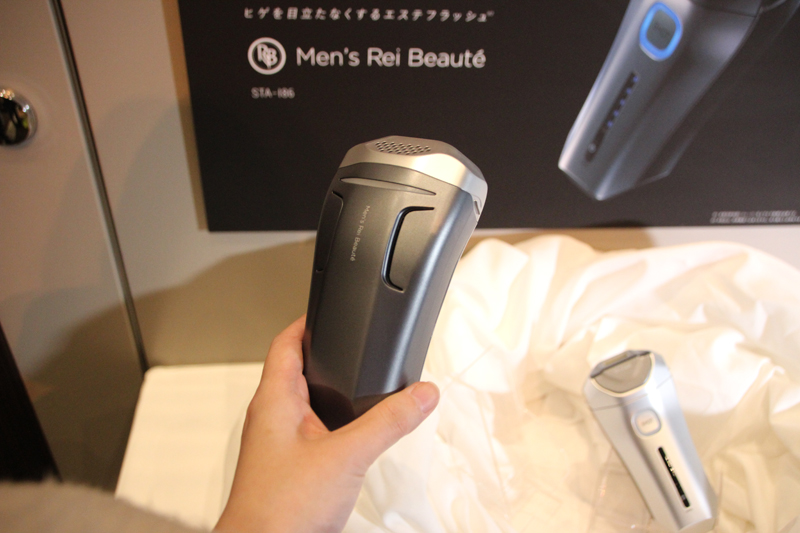 拡大画像 ヤーマン 濃いヒゲを薄くしていく男性向け光美容器 メンズ レイボーテ 5 12 家電 Watch