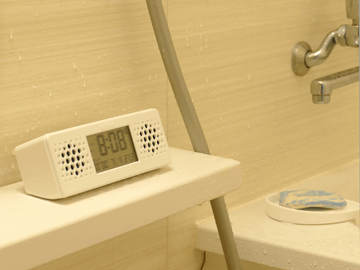 やじうまミニレビュー 水に濡れても大丈夫 お風呂で キッチンで スマホの音楽がワイヤレスで楽しめる時計 家電 Watch