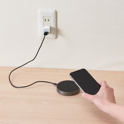ワイヤレス 充電 器 エレコム
