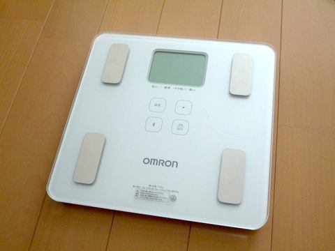 家電製品ミニレビュー 測定データをスマホに自動転送 オムロンの体組成計なら毎日の健康管理がラクになる 家電 Watch