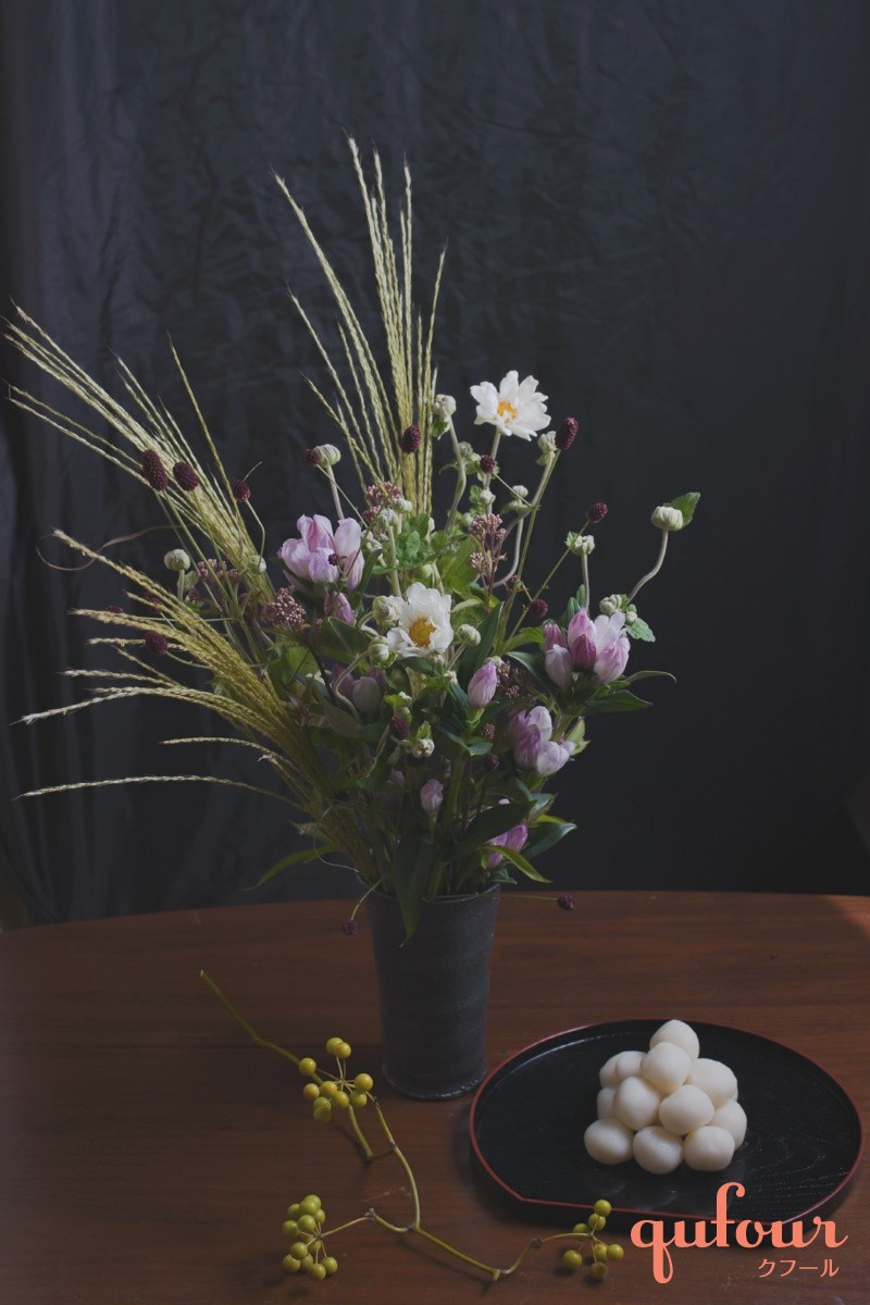暮らし お花のある暮らし5 ススキと一緒に楽しむ お月見のフラワーアレンジ 家電 Watch