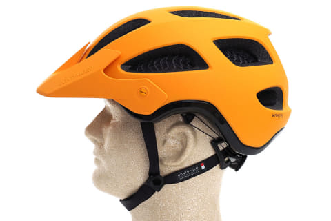 E Bikeにも安心のmtb用ヘルメットに興味津々 Giroとbontrager最新モデルを試した ミニレビュー 家電 Watch