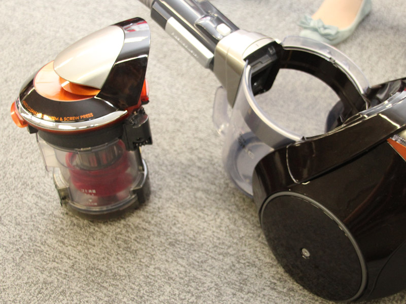 ダストカップを外したところ