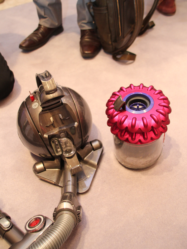 ダストボックスを本体から取り外したところ