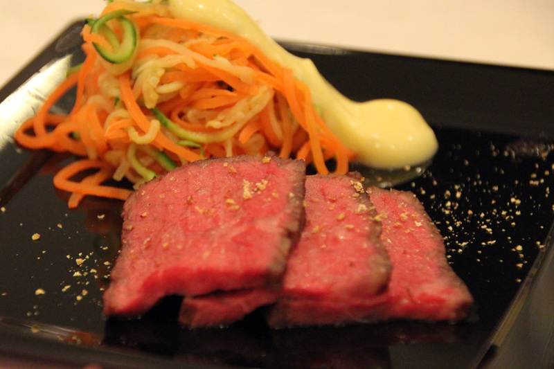 貝印、1～95℃に温度設定できローストビーフが簡単に作れる低温真空調理