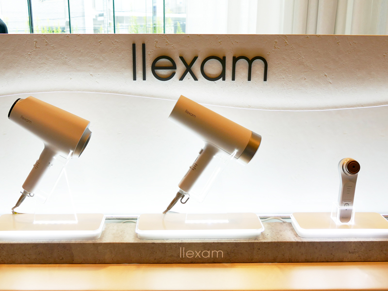マクセル、美容家電新ブランド「llexam」、第1弾製品は「光ドライヤー 