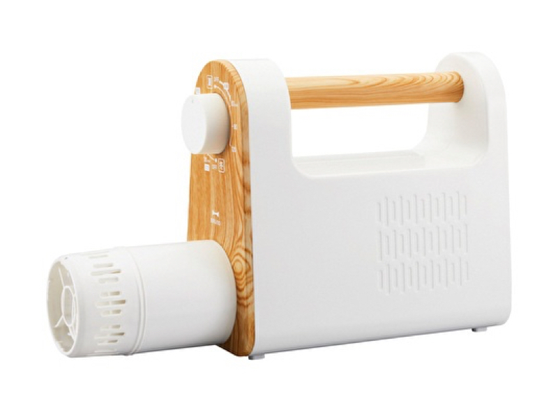 BRUNO、収納しやすくスポット暖房にもなる小型ふとん乾燥機