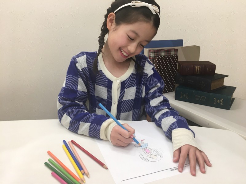 暮らし 子どもの描いたデザインが スタジオアリスの衣装に 1月1日より応募 開始 家電 Watch