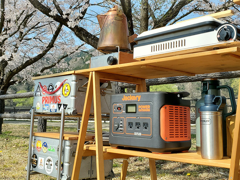 Jackery、容量約27万mAhで出力1,000Wのポータブル電源 - 家電 Watch