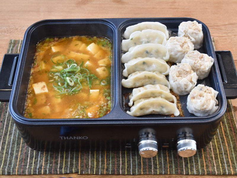 1段目でラーメンを作りながら2段目で蒸し餃子が同時にできちゃう