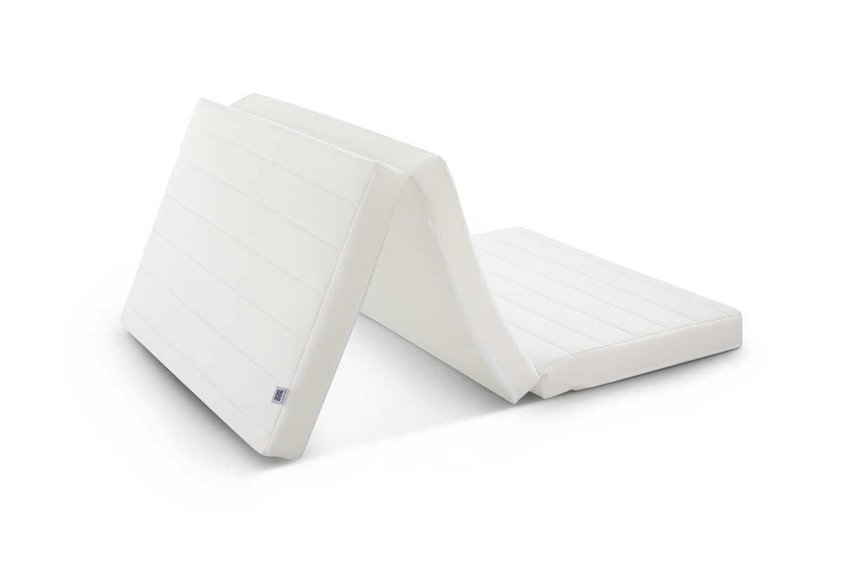 エアウィーヴ、三つ折りでコンパクトに収納できる8cm厚のマットレス