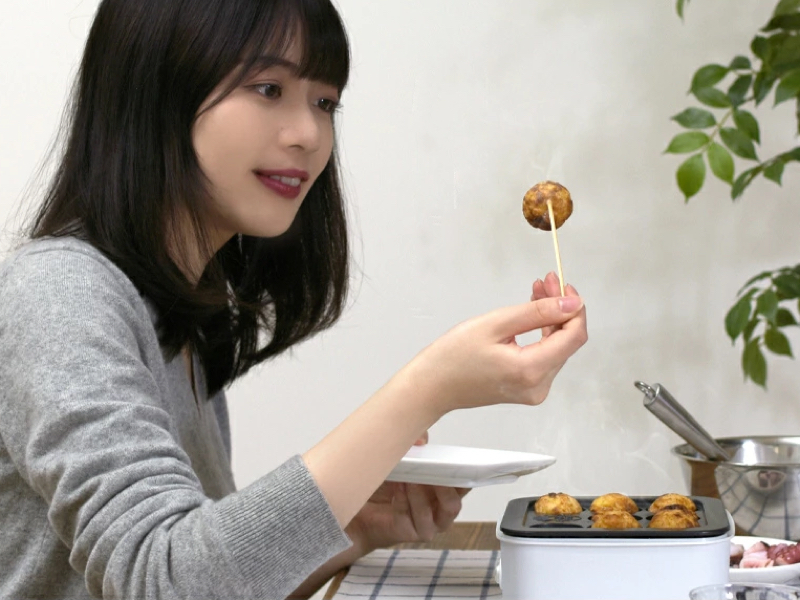 たこ焼きなどが作れる一人用ホットプレート4種類。電源ONから3分で調理