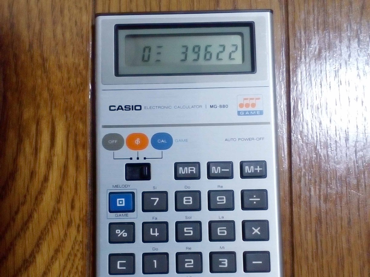 【思い出家電】カシオのゲーム電卓「MG-880」 - 家電Watch