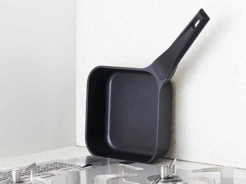 新品未使用★Sutto スット 四角いフライパン 16cm18cm20cm 立てて収納できる四角いフライパン「sutto」 - 家電 Watch
