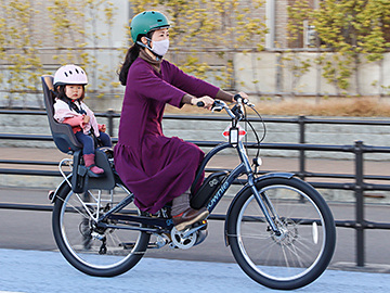 アーバンイキ、自転車にワンタッチで着脱が簡単な