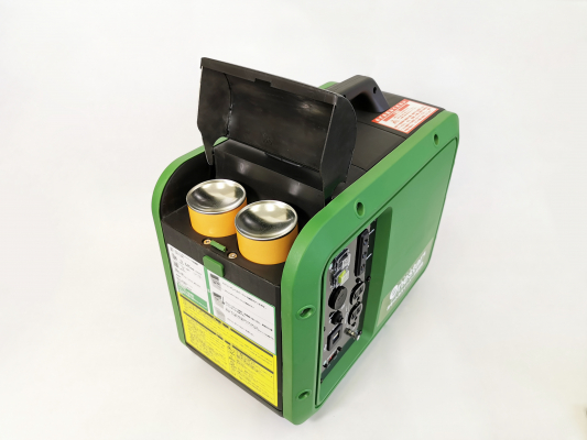 カセットボンベ2缶で発電するインバータ発電機。屋外用 - 家電 Watch