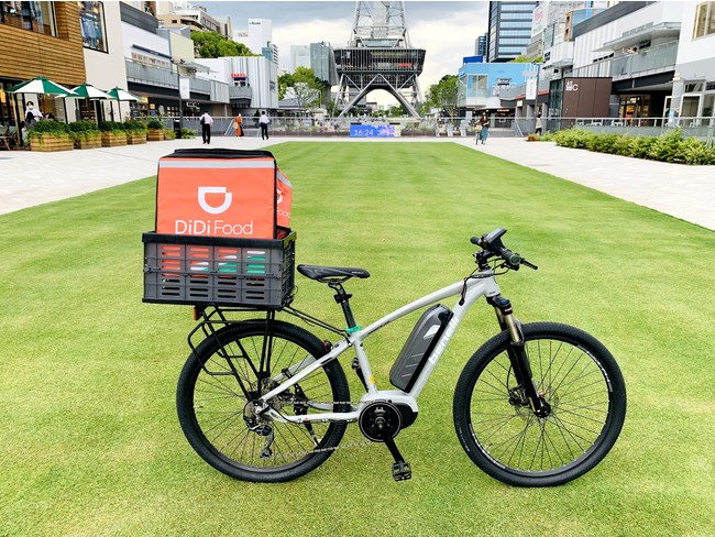 サイクルトリップ、フードデリバリー配達員にe-bikeアクセサリー無料