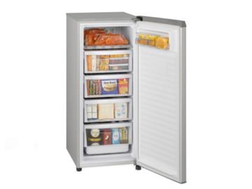 生活家電 その他 アクア、まとめ買いに幅36cmのスリム冷凍庫。買い物かご2つ分の大容量 