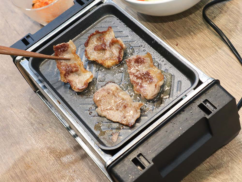 サンコー、ひとり用の焼肉プレート。晩酌や朝食に - 家電 Watch