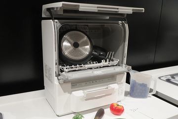 パナソニックが国内初、洗剤自動投入のビルトイン食洗機 - 家電 Watch