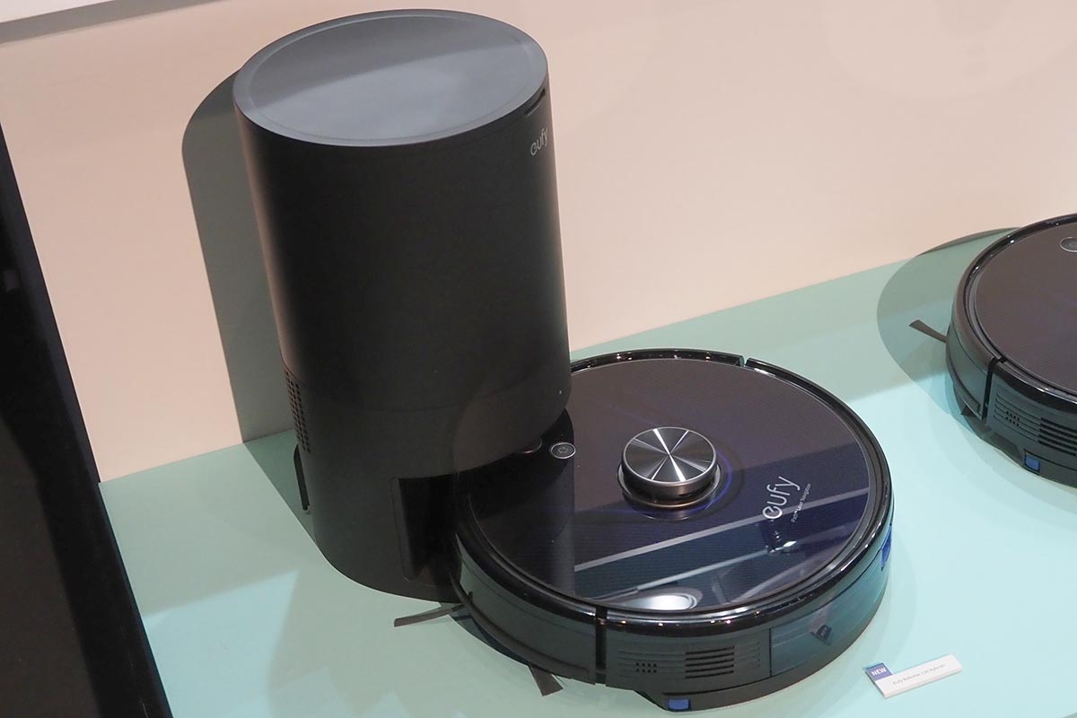 アンカー、Eufy初の自動ゴミ収集機付きロボット掃除機。水拭きもできる
