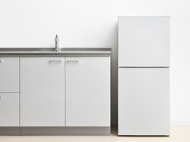 ツインバード、冷凍室が下段でたっぷり収納の2ドア冷蔵庫 - 家電 Watch