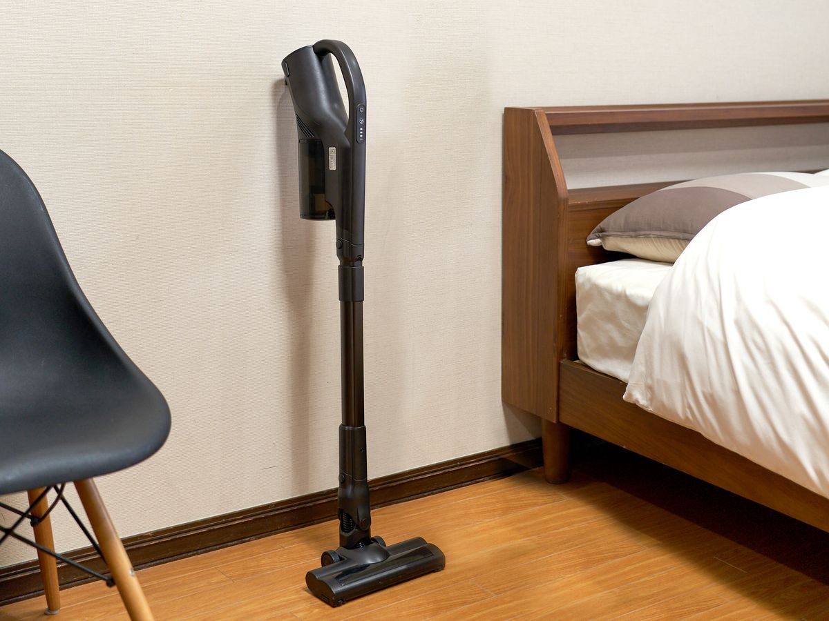 アクア、身長に合わせて長さを変えられるスティック掃除機 - 家電 Watch