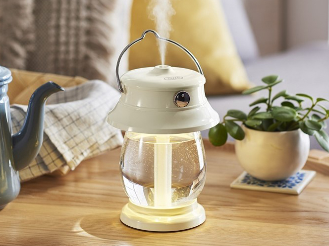 Toffy、ミルキーホワイトのレトロなランタン加湿器 - 家電 Watch