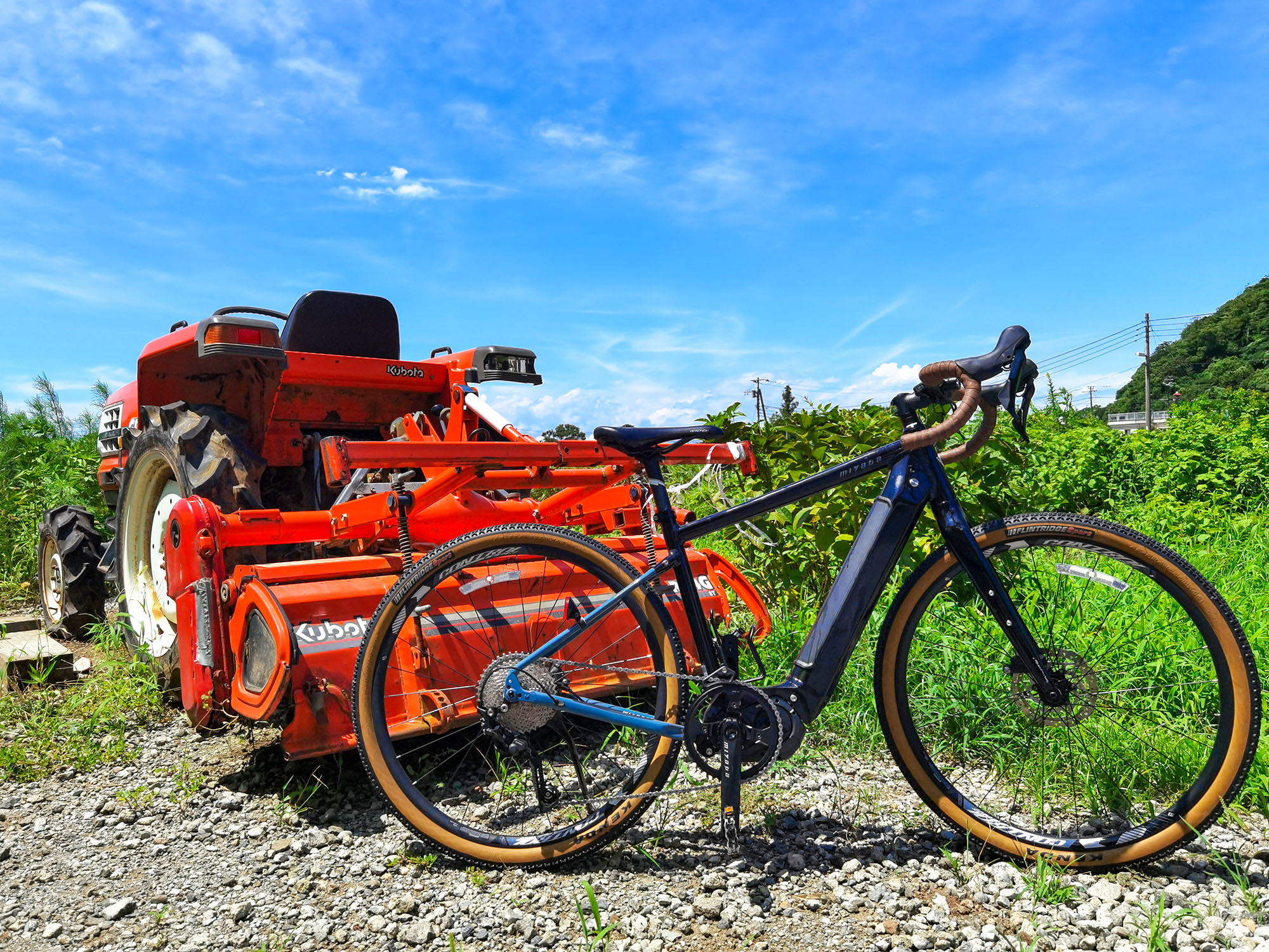 自転車本体 HEMHEM 東レ・カーボンマジックだからできる「人とバイクの融合」自転車