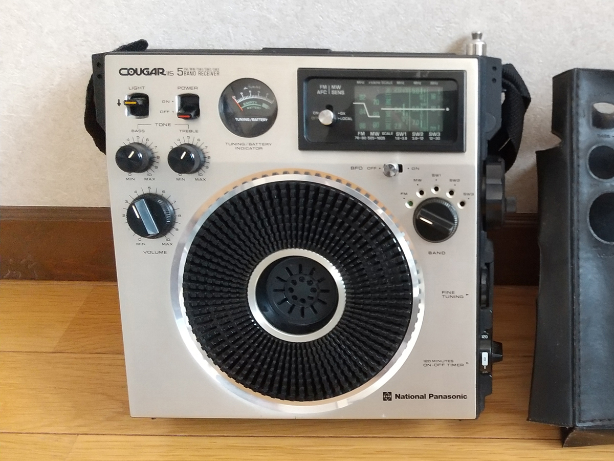 ラジオ・コンポナショナル　ラジオ　RF 1188  クーガー　BCL AM.ワイドFM.SW