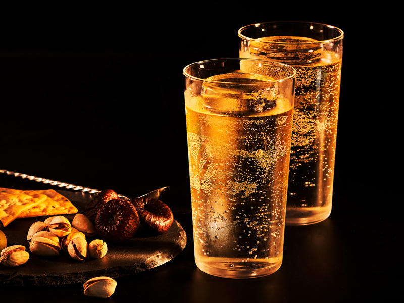 ドウシシャ、「ハイボール氷」が作れる製氷器 - 家電 Watch