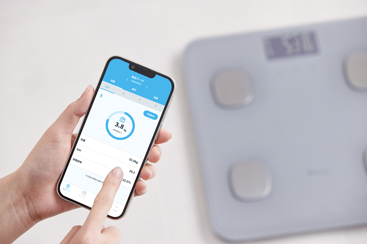 アイリス、身体の変化を記録するアプリ 体組成計や血圧計と連携 - 家電