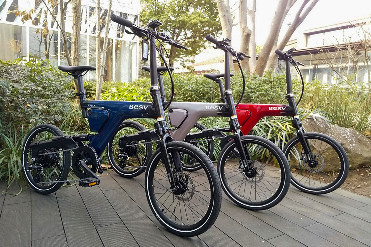 BESV人気のミニベロe-bike新カラーをまとめてチェックできる展示会 代官山モトベロ - 家電 Watch