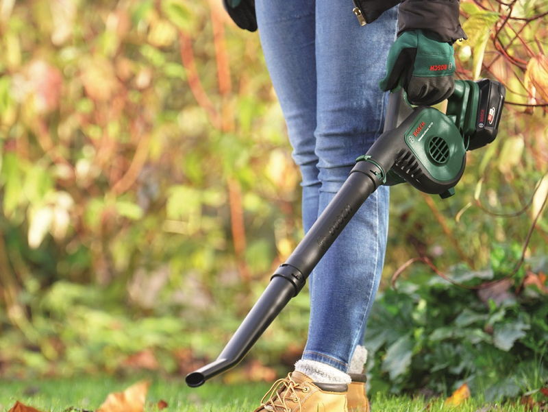 ボッシュ、軽量スリムなコードレスブロワー 空気入れにも - 家電 Watch