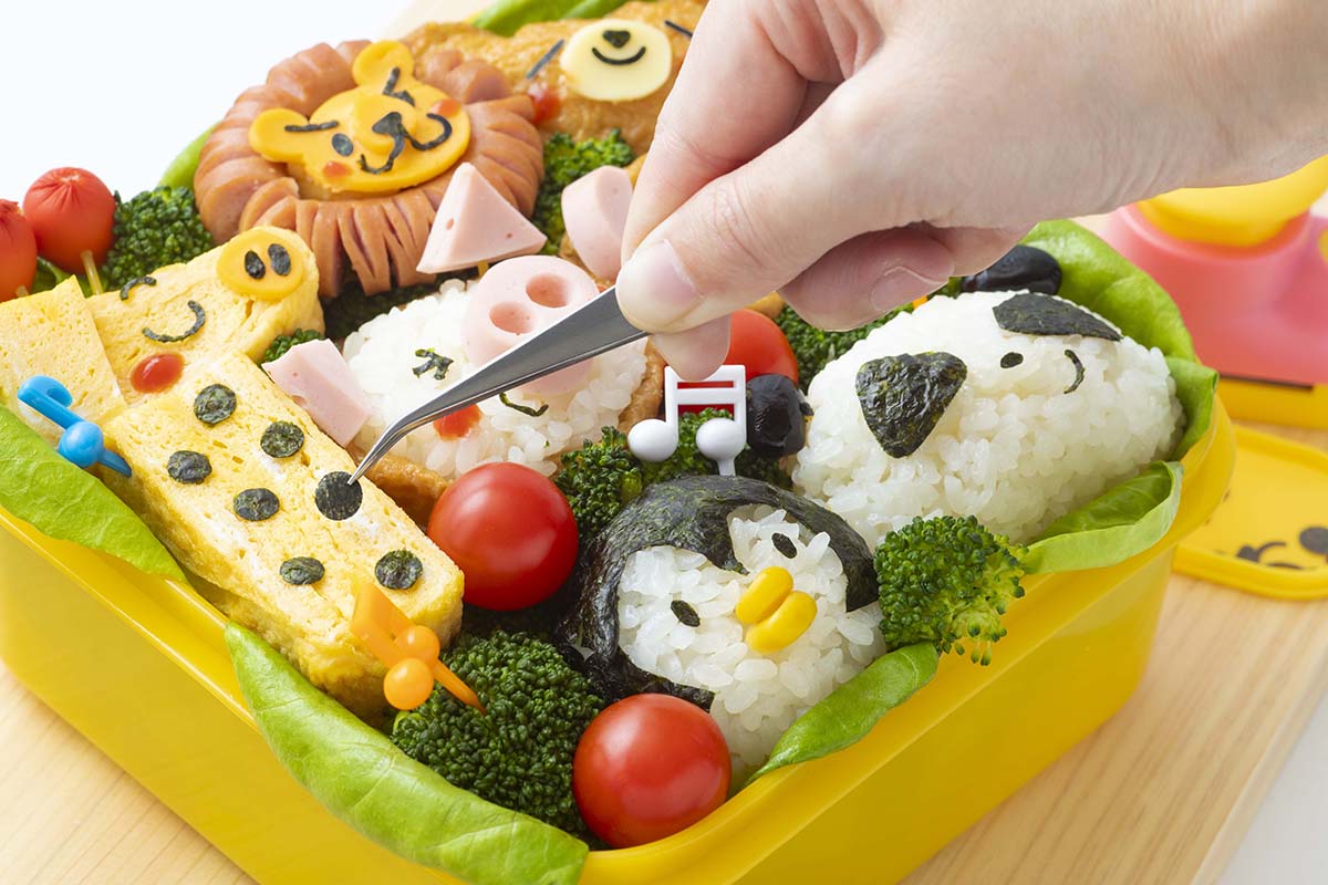 貝印、お弁当デコるための顔パーツ作れる海苔パンチ - 家電 Watch