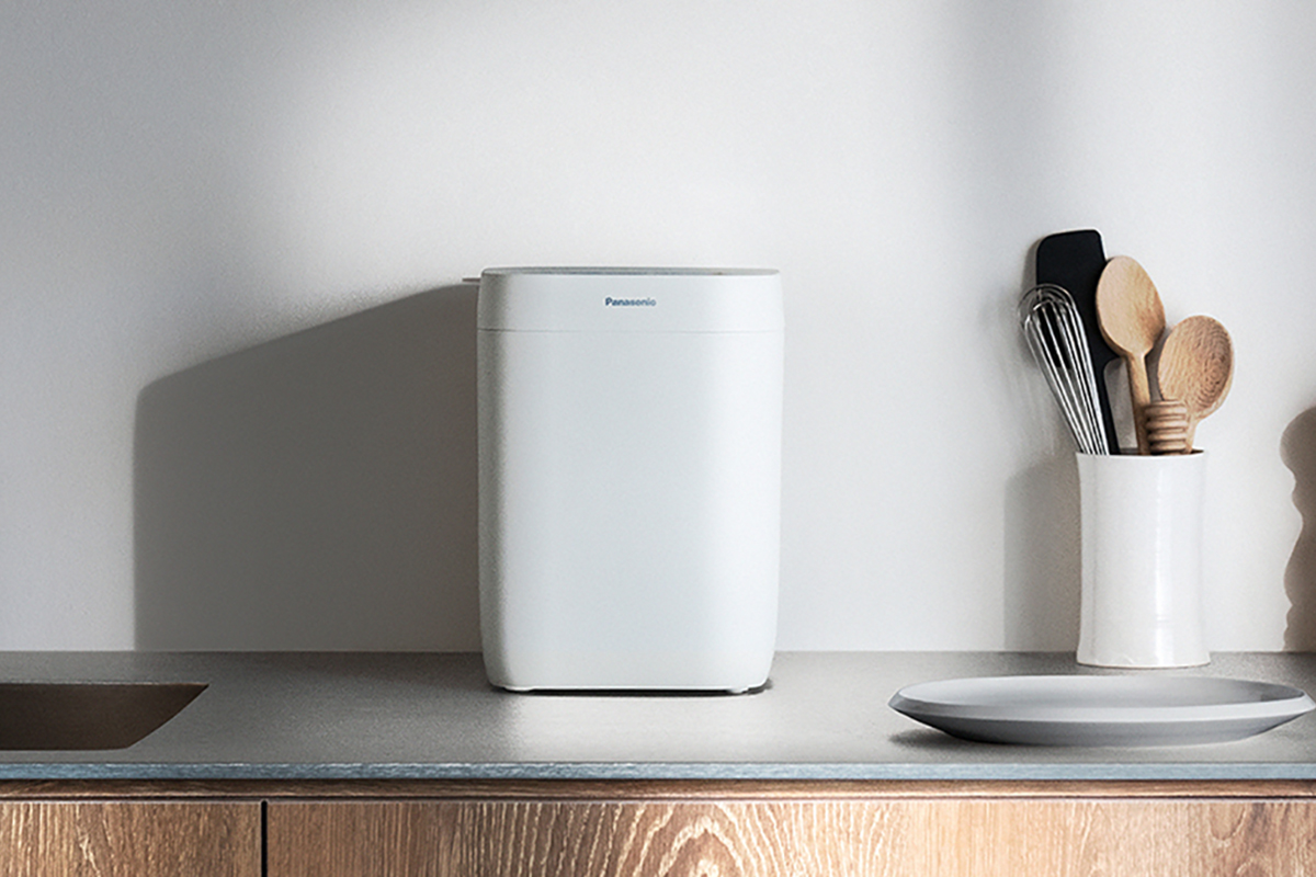 パナソニック、スリムで置きやすいホームベーカリー - 家電 Watch