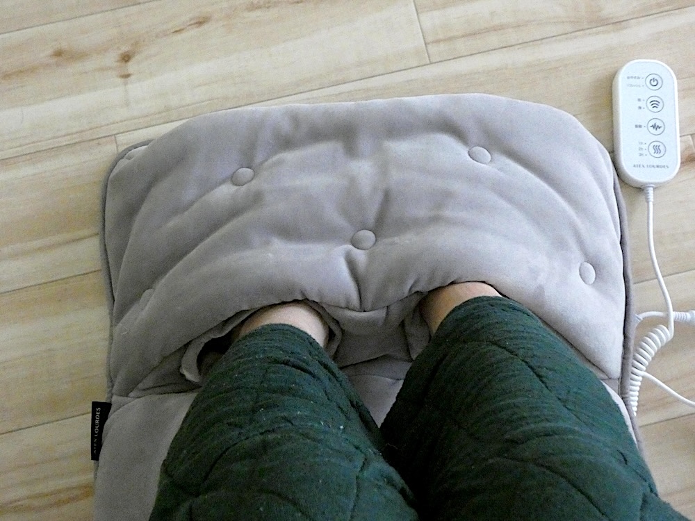 寝る前の足リフレッシュ 寝ながらケア家電が気持ちいい!【家電レビュー