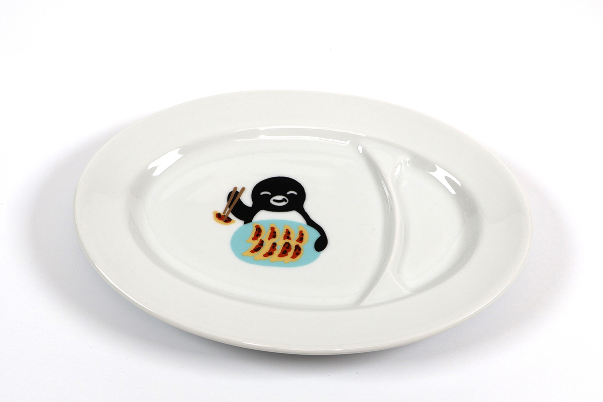 Suicaのペンギンが餃子皿に。宇都宮餃子ににっこり顔 - 家電 Watch