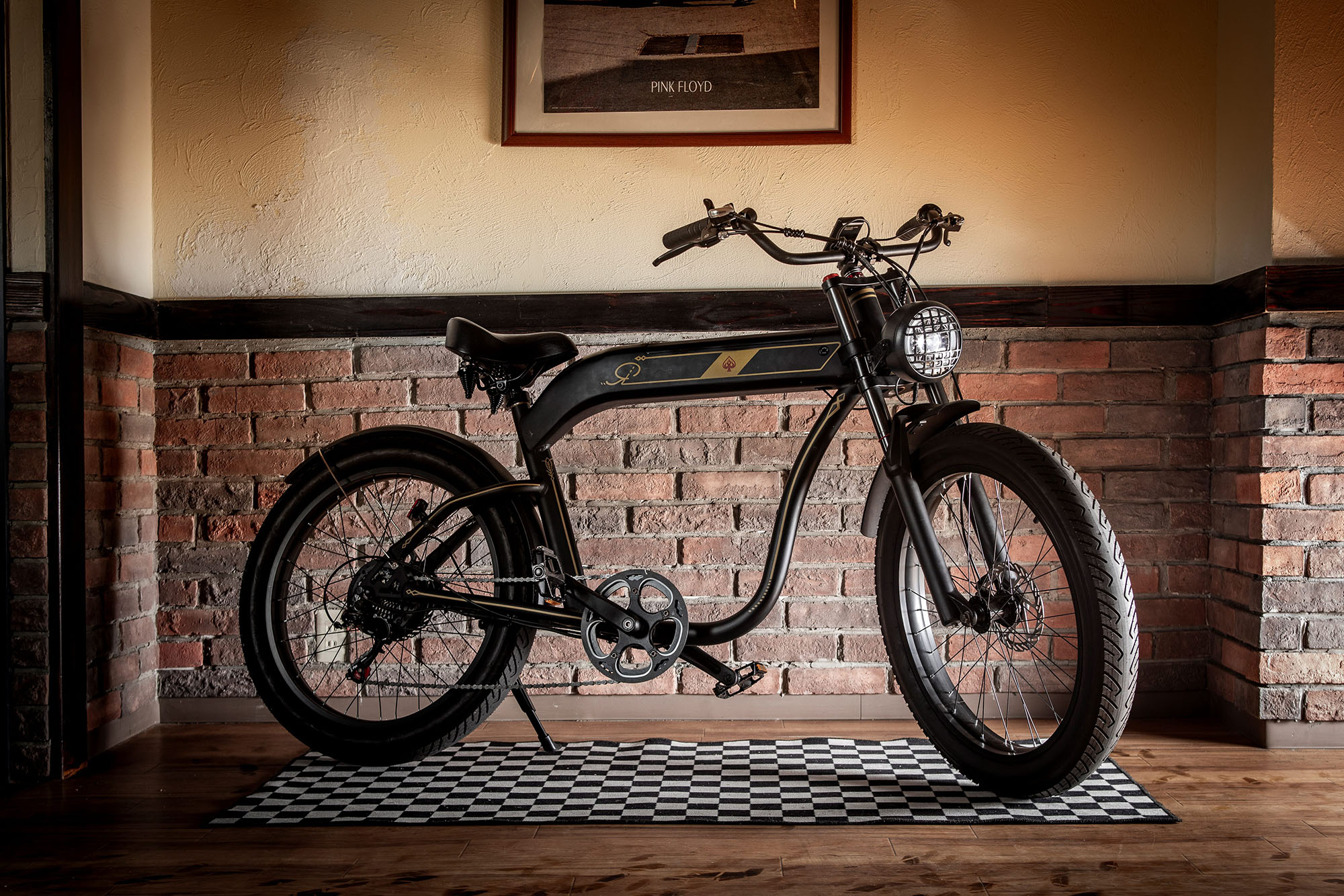 新ファットバイクe-bikeがROCKA FLAMEから 型式認定取得で安心