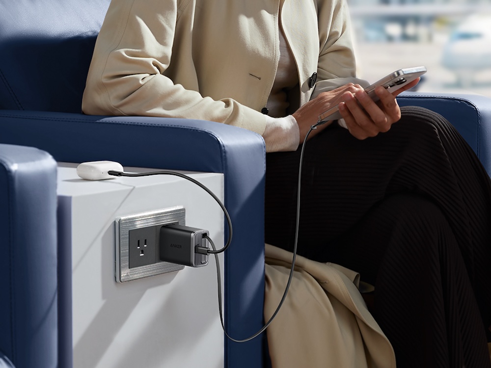 Ankerの急速充電器、初の巻取り式USB-Cケーブル - 家電 Watch