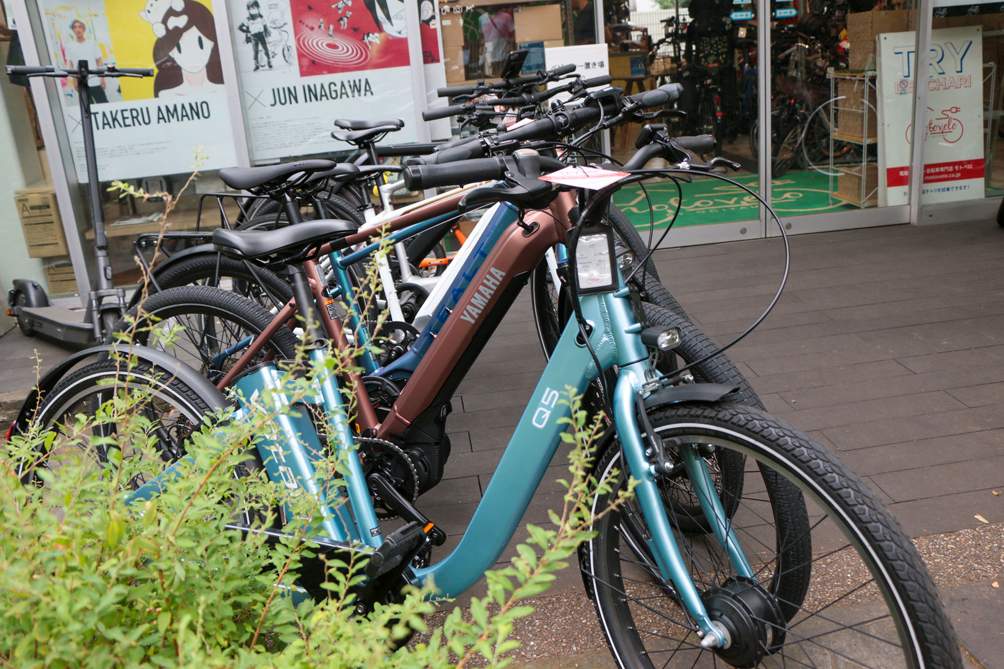 本命登場か!? クロスバイク5車種を試乗する【家電 Watch編集長、e-bike